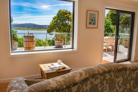 Tamar House - Getaway Accommodation 0