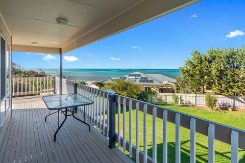 Whaler's Retreat - Getaway Accommodation 0