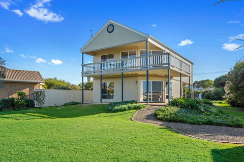 Whaler's Retreat - Getaway Accommodation 1