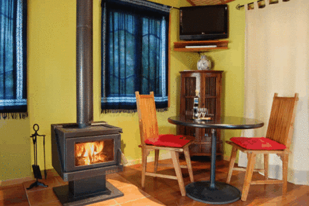 Witches Falls Cottages - Getaway Accommodation 4