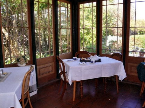 Victoria House Portland - Getaway Accommodation 4