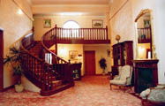 Bungunyah Manor Resort - Getaway Accommodation 1