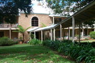 Bungunyah Manor Resort - Getaway Accommodation 2