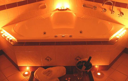 Anglesea Overboard Seaside Cottage - Getaway Accommodation 0