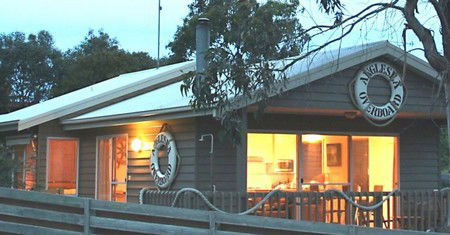 Anglesea Overboard Seaside Cottage - Getaway Accommodation 2