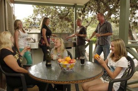 Discovery Holiday Parks - Pambula Beach - Getaway Accommodation 1
