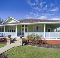 Blooms Cottage - Getaway Accommodation