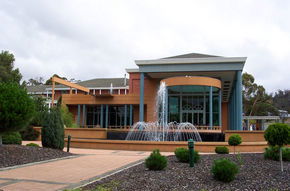 Country Club Tasmania - Getaway Accommodation 3