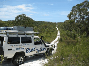 Beach trekkers North Stradbroke Island - Getaway Accommodation