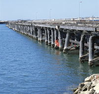 Old Timber Jetty - Getaway Accommodation