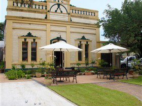 Domain Day - Getaway Accommodation 0