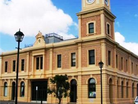 Discovering Historic Moonta Town Drive - Getaway Accommodation 0