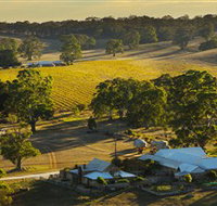 Hutton Vale and Farm Follies - Getaway Accommodation