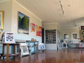 Tamar Valley Art Shack - Getaway Accommodation 0