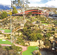 Putters Adventure Golf - Getaway Accommodation