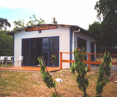 Rotherhythe Vineyard - Getaway Accommodation 0