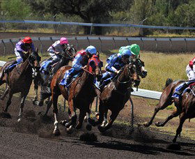 Alice Springs Turf Club - Getaway Accommodation 0