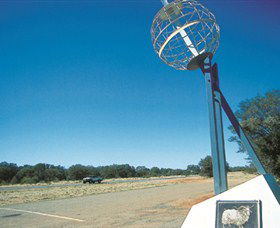 Tropic Of Capricorn Marker - Getaway Accommodation 0