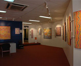 Mason Gallery - Getaway Accommodation 0