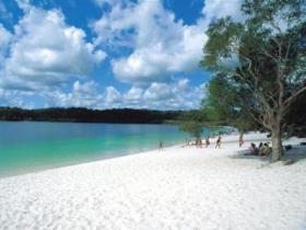 Lake McKenzie - Getaway Accommodation 0