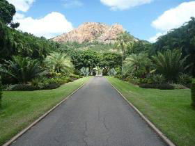 Queens Gardens - Getaway Accommodation 0