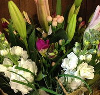 Alpine Blooms Florist Mansfield - Getaway Accommodation