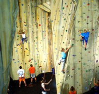 The Rock Adventure Centre - Getaway Accommodation