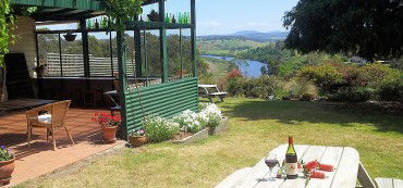 Nicholson River Winery - Getaway Accommodation 1