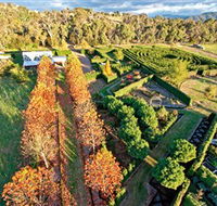 High Country Maze - Getaway Accommodation