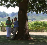 Five Oaks Vineyard - Getaway Accommodation