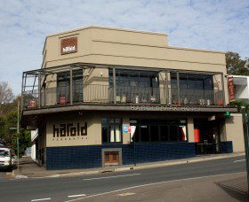 Harold Park Hotel - Getaway Accommodation 0