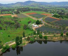 Schmidts Strawberry Winery - Getaway Accommodation 3