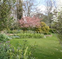 Markdale - Edna Walling Garden - Getaway Accommodation