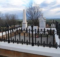 Hamilton Humes Grave - Getaway Accommodation