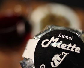 Jannei Artisan Cheese Makers - Getaway Accommodation 4