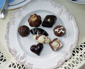 Robyn Rowe Chocolates - Getaway Accommodation 1