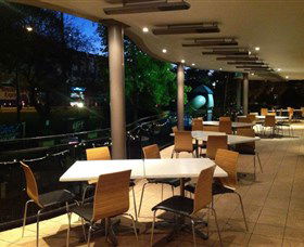Castle Hill Tavern - Getaway Accommodation 0