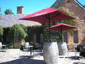 The Old Clarendon Inn And Millers Restaurant - Getaway Accommodation 1