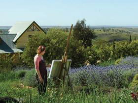 The Jonathan Art Centre - Getaway Accommodation 1