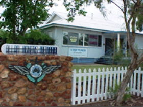 Charleville - Royal Flying Doctor Service Visitor Centre - Getaway Accommodation 3