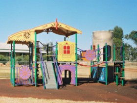 Charleville - Graham Andrews Parklands - Getaway Accommodation 4