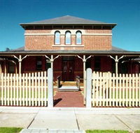 Wentworth Courthouse - Getaway Accommodation