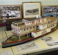 Wentworth Model Paddlesteamer Display - Getaway Accommodation