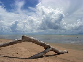 Toolakea Beach - Getaway Accommodation 0