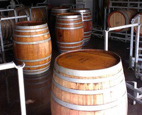 Red Earth Estate Vineyard - Getaway Accommodation 7