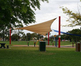 Elston Park Water Park - Getaway Accommodation 0