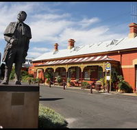 Forbes Railway Arts and Visitor Information Centre - Getaway Accommodation