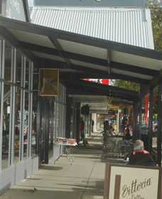 The Coffee Store @ Rambling Rose - Getaway Accommodation 0