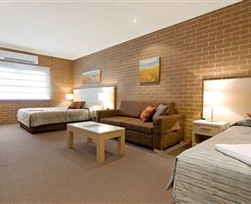 Imperial Hotel - Getaway Accommodation 2