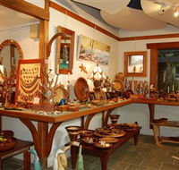 The Woodcraft Gallery - Getaway Accommodation